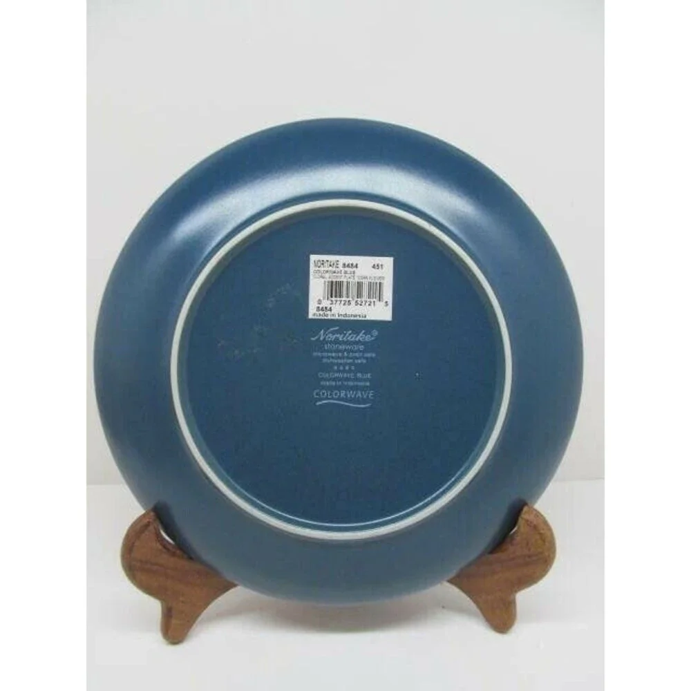 Noritake Colorwave Blue Cornflower 8 3/8